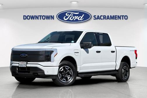 Oxford White 2023 Ford F-150 Lightning XLT