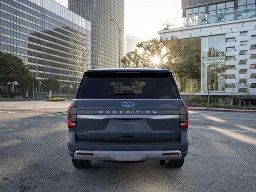 2024 Ford Expedition Platinum