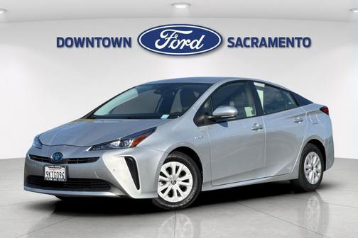2022 Toyota Prius LE