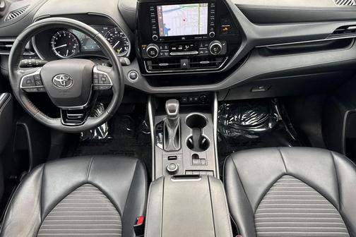 2021 Toyota Highlander XSE