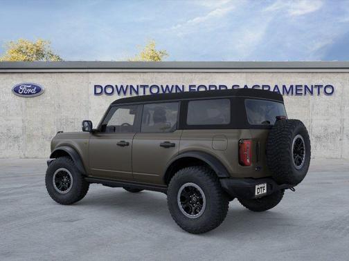 Marsh Gray 2025 Ford Bronco Badlands