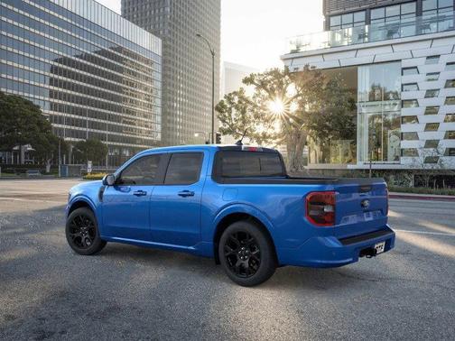 2025 Ford Maverick Lobo Standard