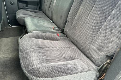 Bright Silver Metallic 2004 Dodge Ram 2500 SLT Quad Cab