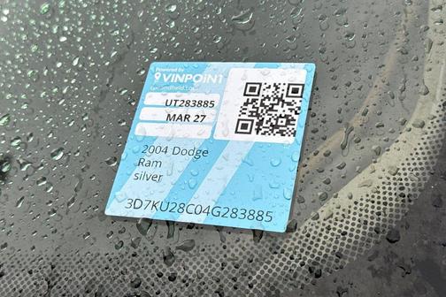 Bright Silver Metallic Clearcoat 2004 Dodge Ram 2500 SLT Quad Cab