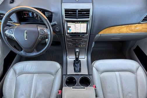 2013 Lincoln MKX Base