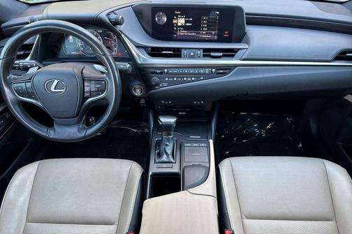 Eminent White Pearl 2019 Lexus ES 350 Base