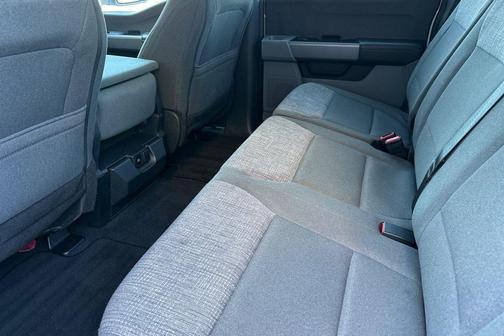 Oxford White 2024 Ford F-250 XLT