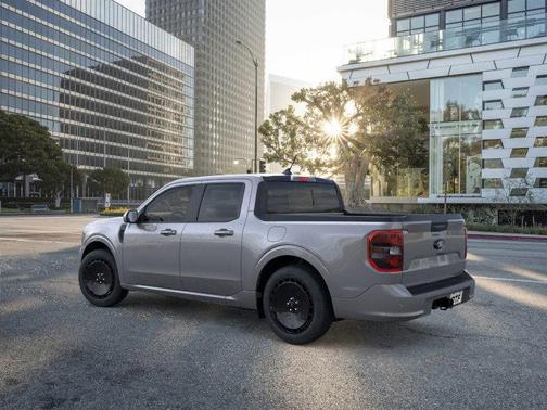 2025 Ford Maverick Lobo Standard