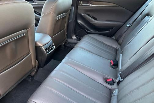 2018 Mazda Mazda6 Signature