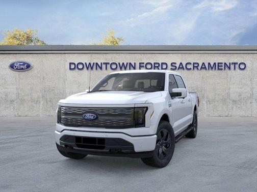 2025 Ford F-150 Lightning LARIAT