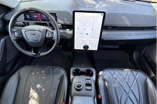 2024 Ford Mustang Mach-E SELECT