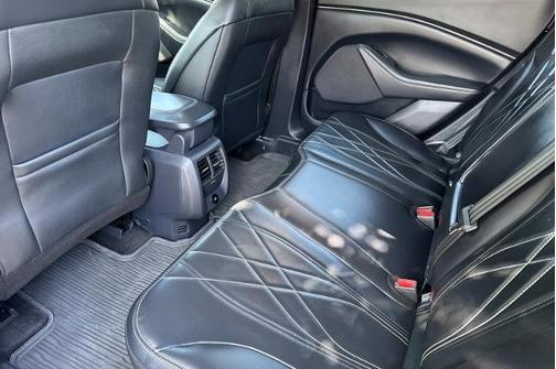 2024 Ford Mustang Mach-E SELECT