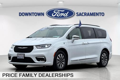 2022 Chrysler Pacifica Hybrid Limited