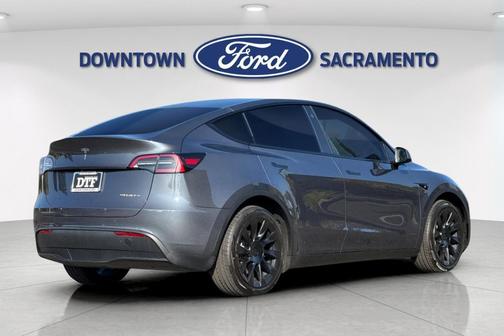 2023 Tesla Model Y Long Range Dual Motor All-Wheel Drive