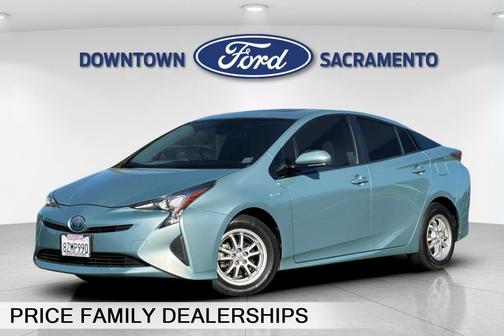 2016 Toyota Prius Three
