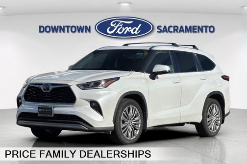 2022 Toyota Highlander Platinum