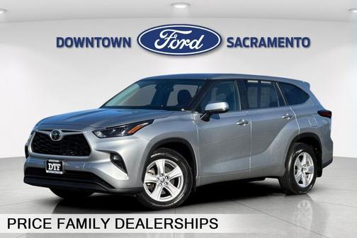 2024 Toyota Highlander LE