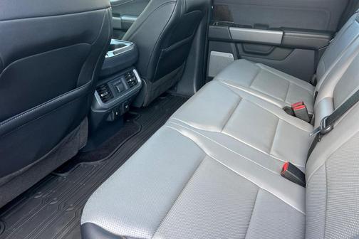 2022 Ford F-150 Lightning LARIAT