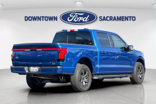 2022 Ford F-150 Lightning LARIAT