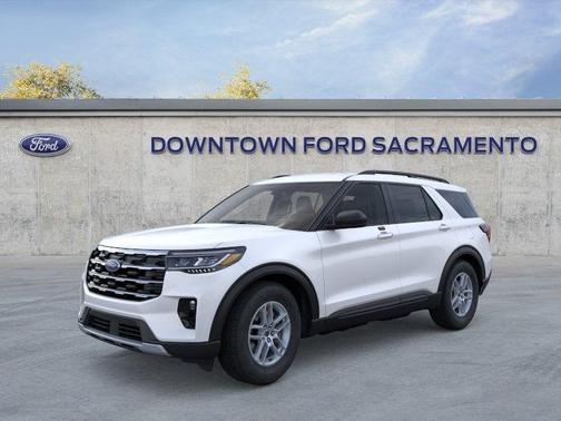 Star White Metallic Tri-Coat 2026 Ford Explorer Active