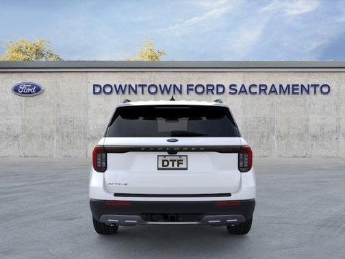 Star White Metallic Tri-Coat 2026 Ford Explorer Active
