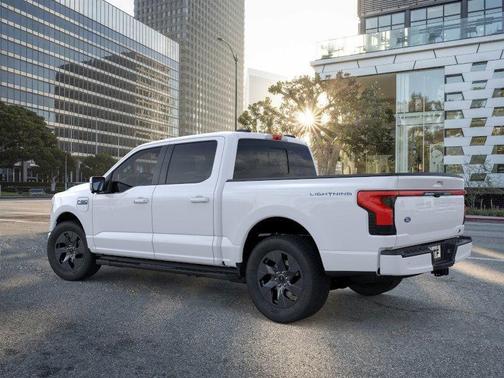 2025 Ford F-150 Lightning LARIAT
