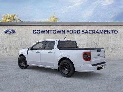 White Metallic 2026 Ford Maverick Lobo Standard