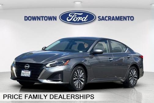 Gun Metallic 2024 Nissan Altima 2.5 SV
