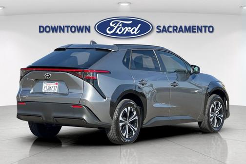 2025 Toyota bZ4X XLE