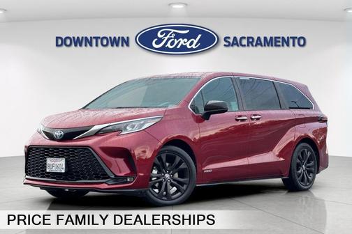 2021 Toyota Sienna XSE 7 Passenger