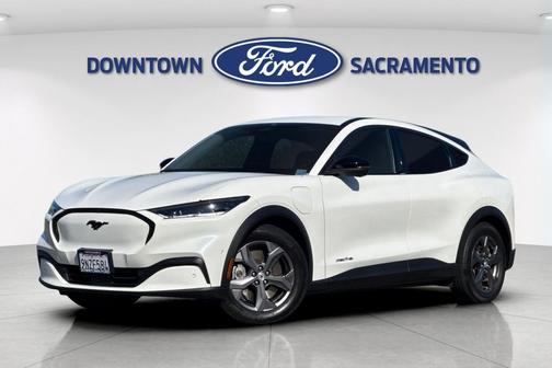 Star White Metallic Tri-Coat 2023 Ford Mustang Mach-E Select