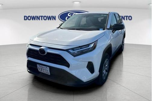 2024 Toyota RAV4 LE