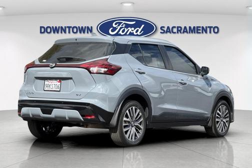 2022 Nissan Kicks SV