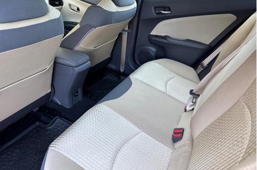 2016 Toyota Prius TWO