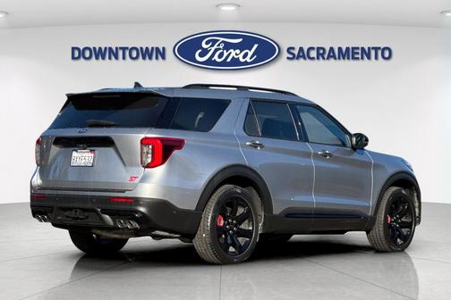 Iconic Silver Metallic 2021 Ford Explorer ST