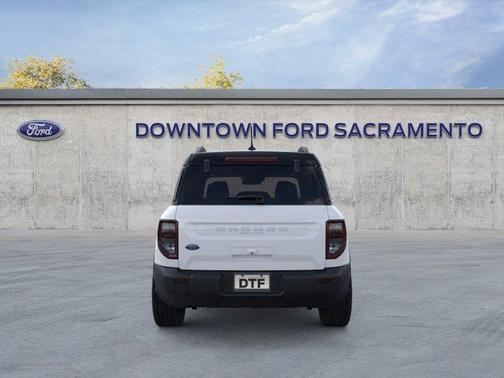 Oxford White 2026 Ford Bronco Sport Outer Banks