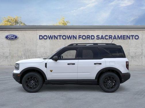 Oxford White 2025 Ford Bronco Sport Badlands