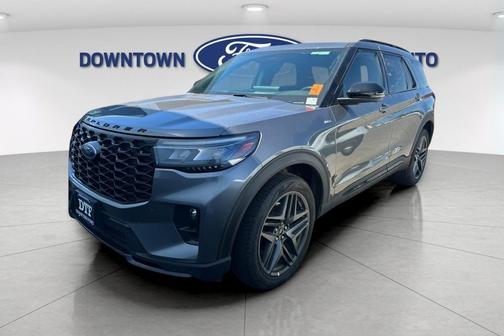 Carbonized Gray Metallic 2025 Ford Explorer ST-Line