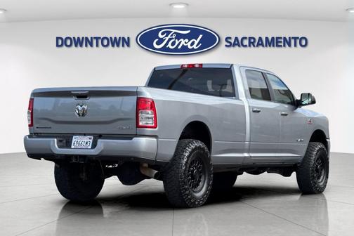 2022 RAM 3500 Big Horn Crew Cab 4x4 8' Box