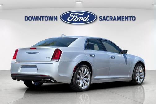 2020 Chrysler 300 Limited