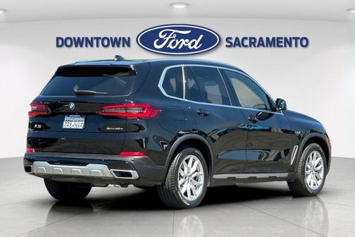 Jet Black 2022 BMW X5 PHEV xDrive45e
