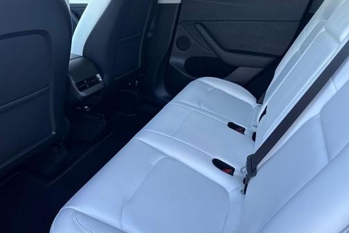 2024 Tesla Model Y Long Range Dual Motor All-Wheel Drive