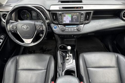 2018 Toyota RAV4 Hybrid SE