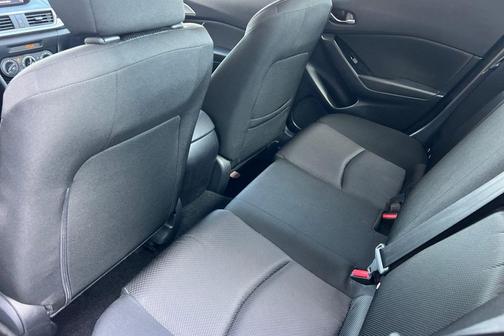 2018 Mazda Mazda3 Sport