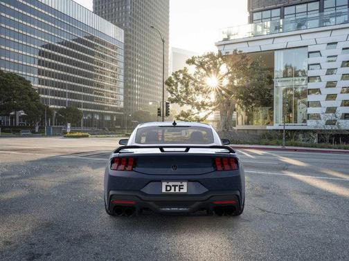 2025 Ford Mustang Dark Horse Fastback