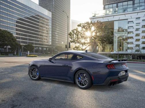 2025 Ford Mustang Dark Horse Fastback