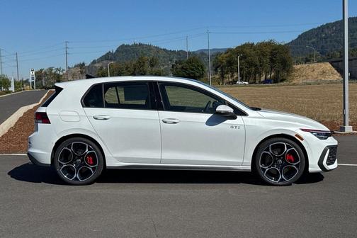 2025 Volkswagen Golf GTI 2.0T S DSG