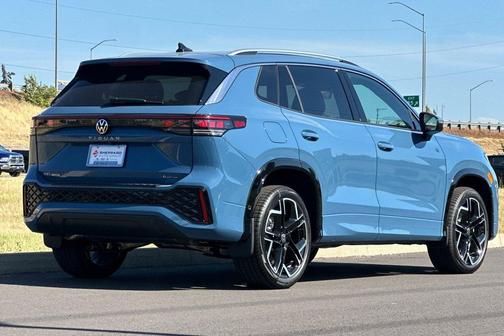 monterey blue pearl 2026 Volkswagen Tiguan 2.0T SEL R-Line 4MOTION
