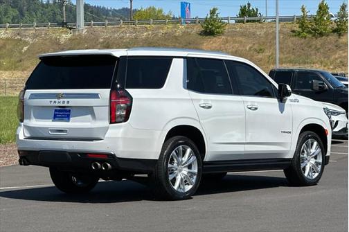 2022 Chevrolet Tahoe 4WD High Country