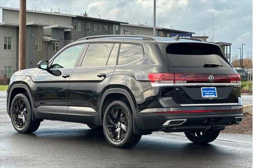 2025 Volkswagen Atlas 2.0T SE w/Technology 4MOTION